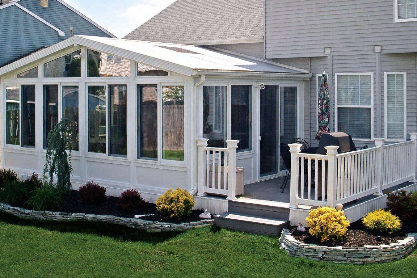 Enclosed patio rooms
